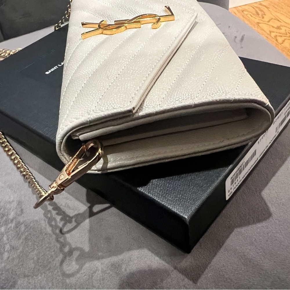 Sold-YSL Cassandre Flap Wallet on Chain - Picture 3 of 12